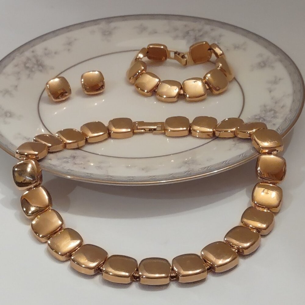 Vtg Napier Gold Tone Chunky Square Collar Necklace Bracelet Earrings Set